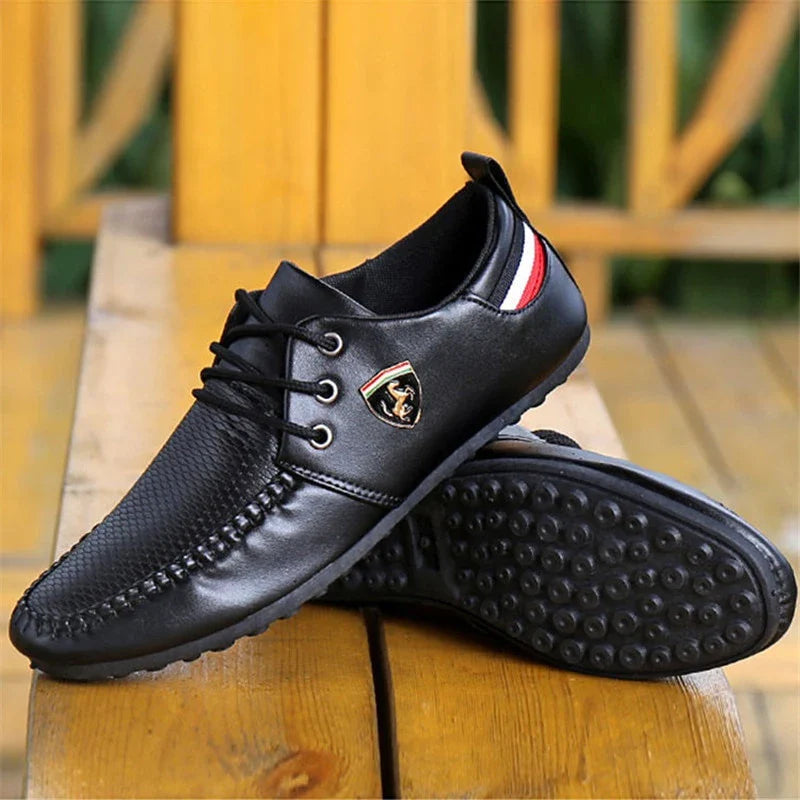 Collaborazione Ferrari - Scarpe Sportive